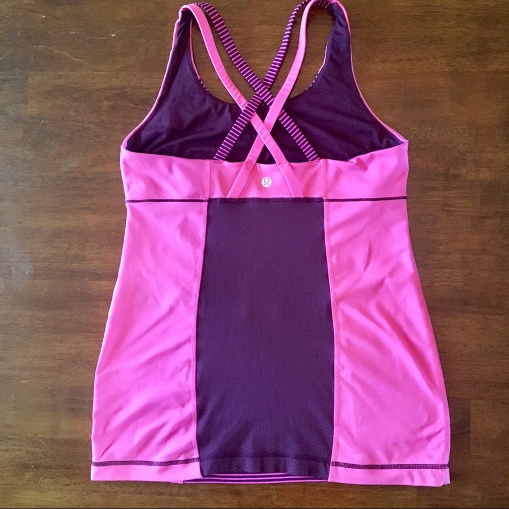 💕Lululemon Tank w/shelf bra💕